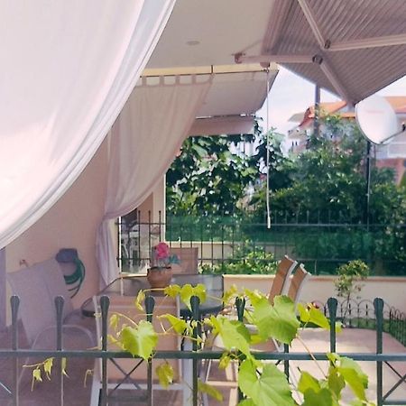 Studio Garden Apartment Nea Kallikrateia Екстериор снимка