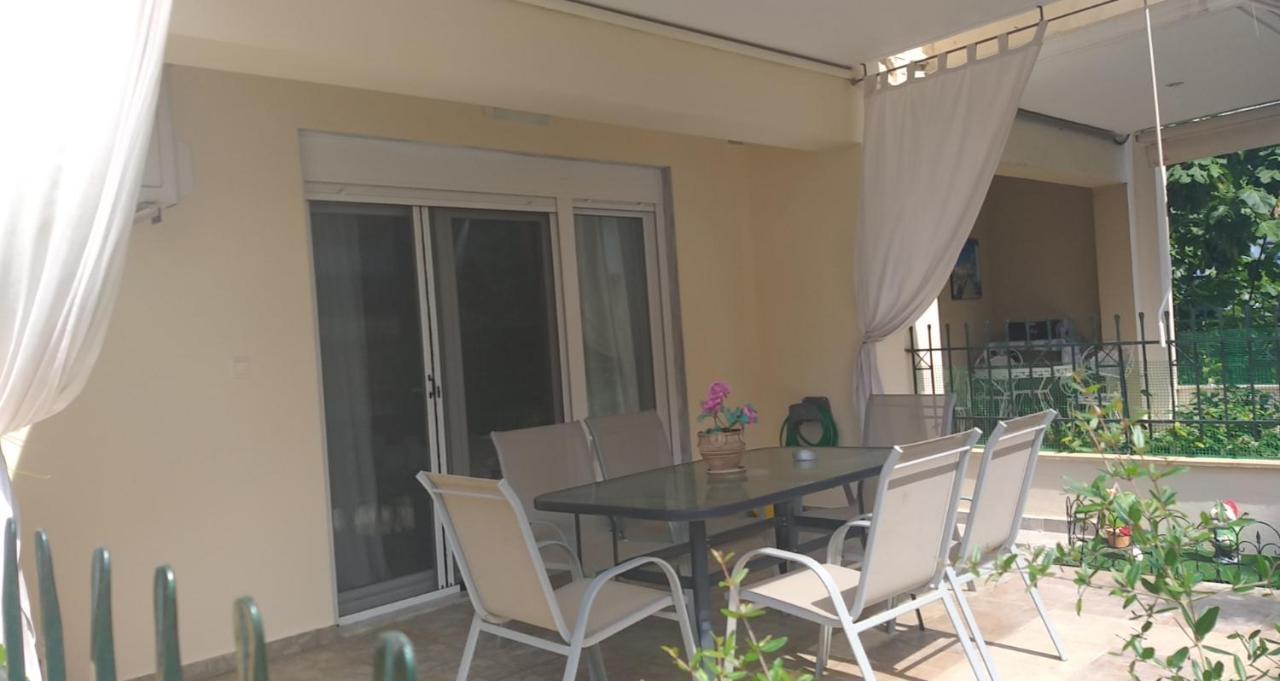 Studio Garden Apartment Nea Kallikrateia Екстериор снимка